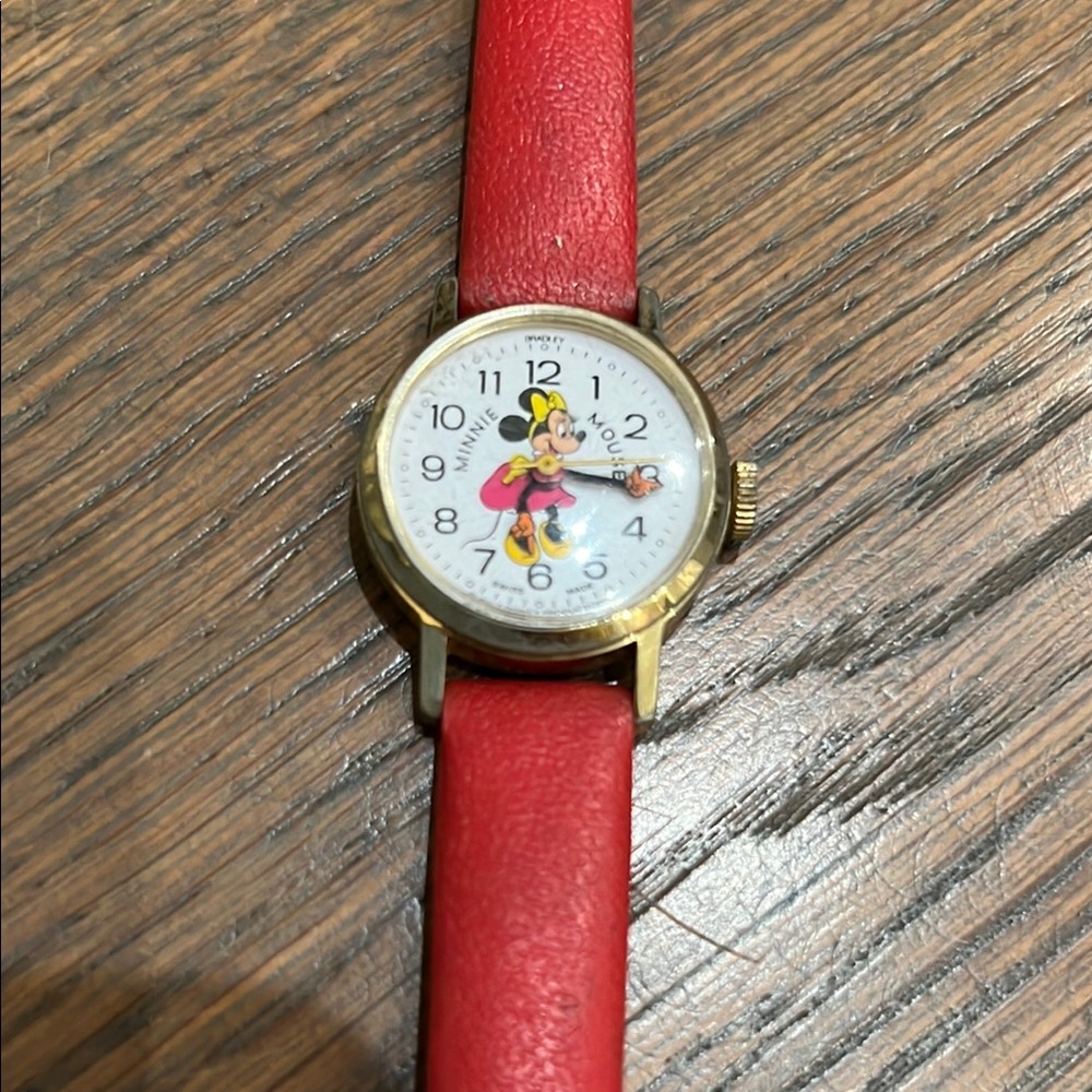 Vintage Bradley Minnie Mouse Red Strap Watch